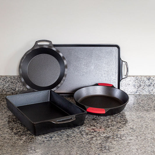 Set displayed on kitchen counter.