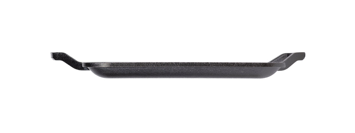 Side profile of pan, showing height of handles from bottom, making it easier to lift on and off grill.