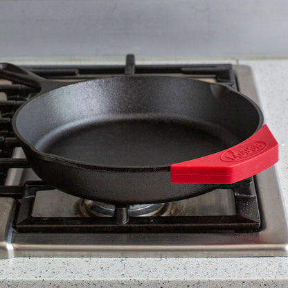 Assist handle holder on skillet.