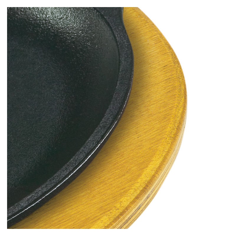 Close up of griddle placed in underliner.