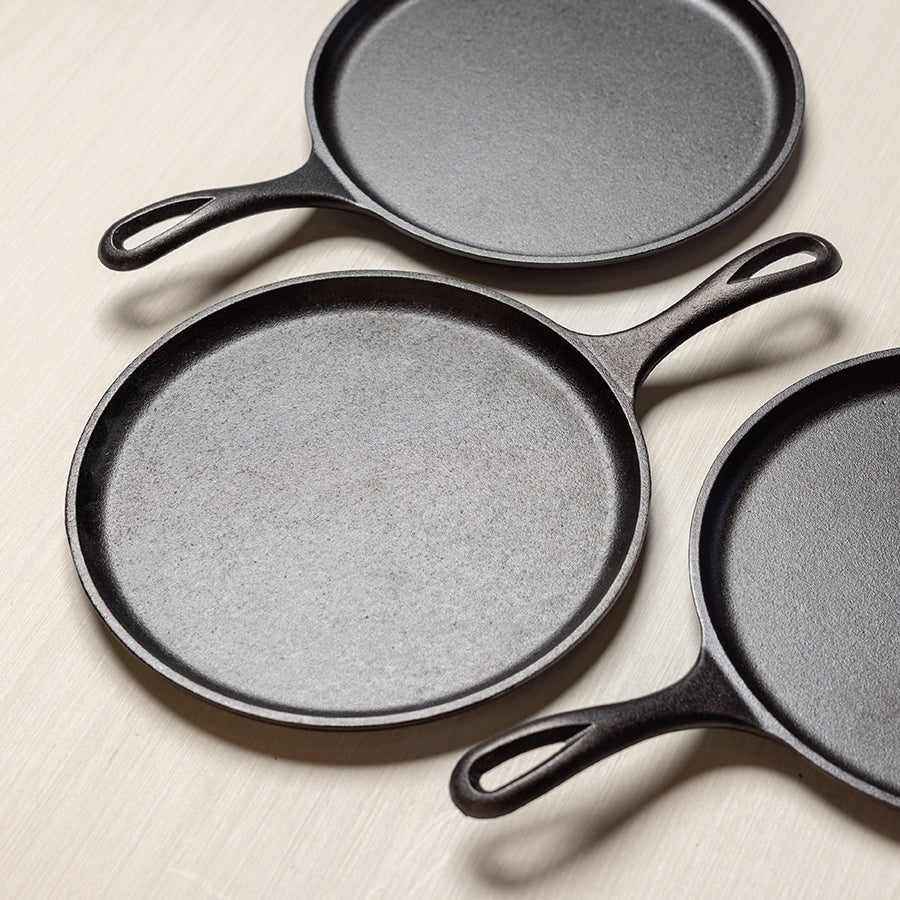 Griddles side by side.