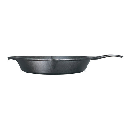 Side view of skillet.