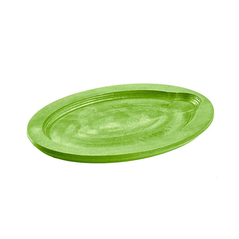 Green colored wood underliner with indent to place serving dish.